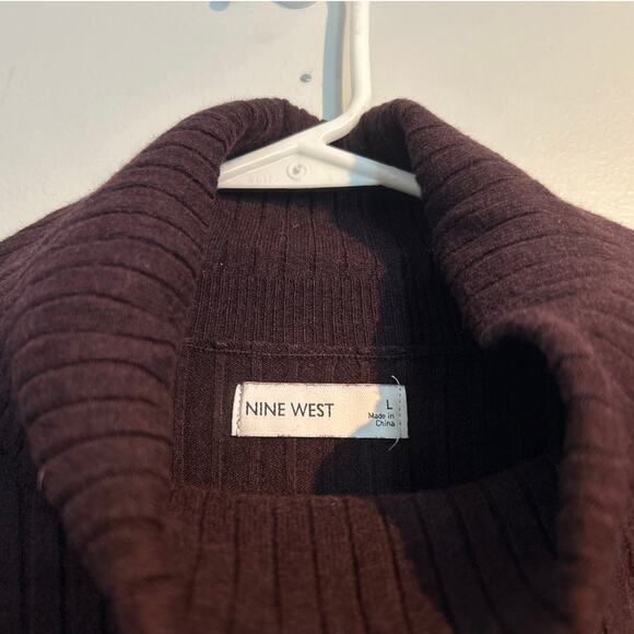 Nike West Knit Turtleneck Sweater with Pleated Satin – Purple, Women’s Large - Picture 4 of 6